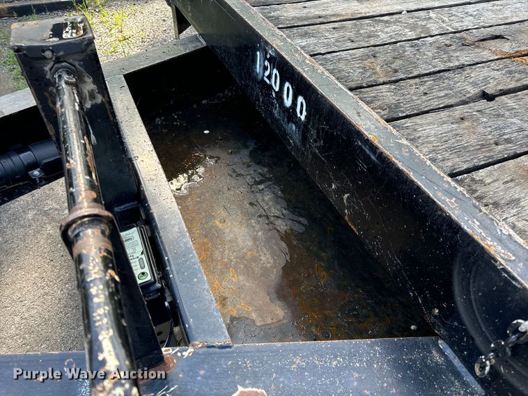 image for item OF9759 2016 Towmaster TC-10 equipment trailer