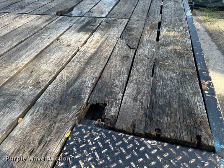 image for item OF9759 2016 Towmaster TC-10 equipment trailer