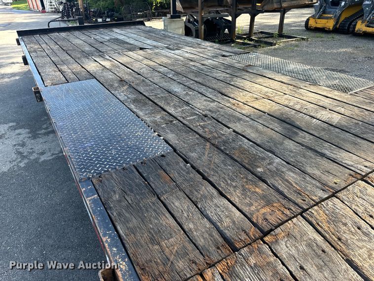 image for item OF9759 2016 Towmaster TC-10 equipment trailer