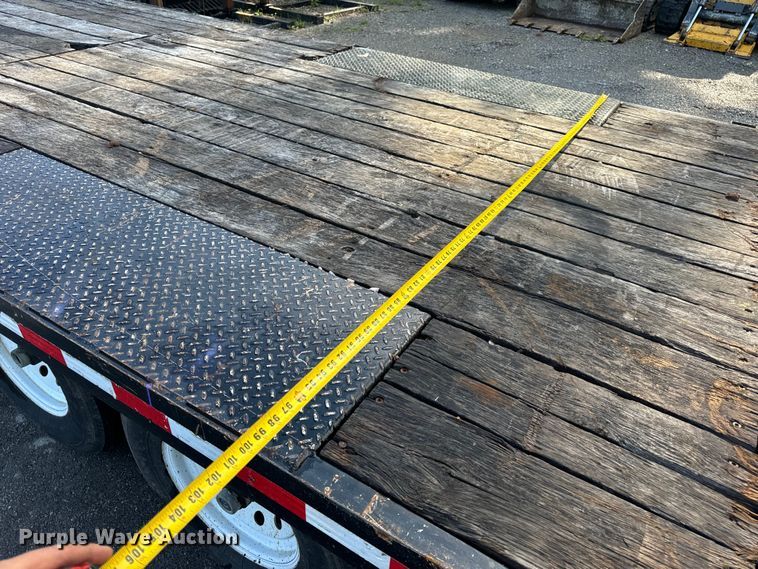 image for item OF9759 2016 Towmaster TC-10 equipment trailer