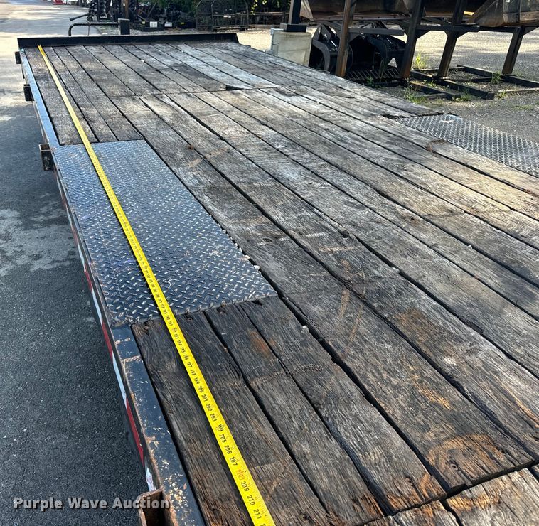 image for item OF9759 2016 Towmaster TC-10 equipment trailer