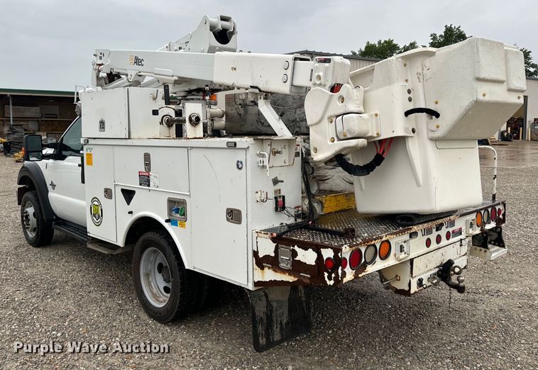 image for item OF9764 2014 Ford F550 Super Duty XL bucket truck