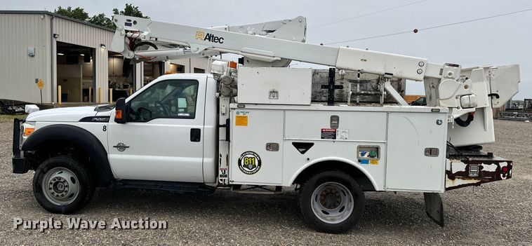 image for item OF9764 2014 Ford F550 Super Duty XL bucket truck