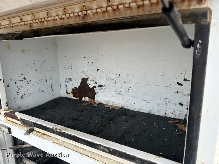 image for item OF9764 2014 Ford F550 Super Duty XL bucket truck