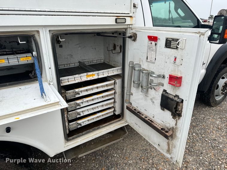 image for item OF9764 2014 Ford F550 Super Duty XL bucket truck