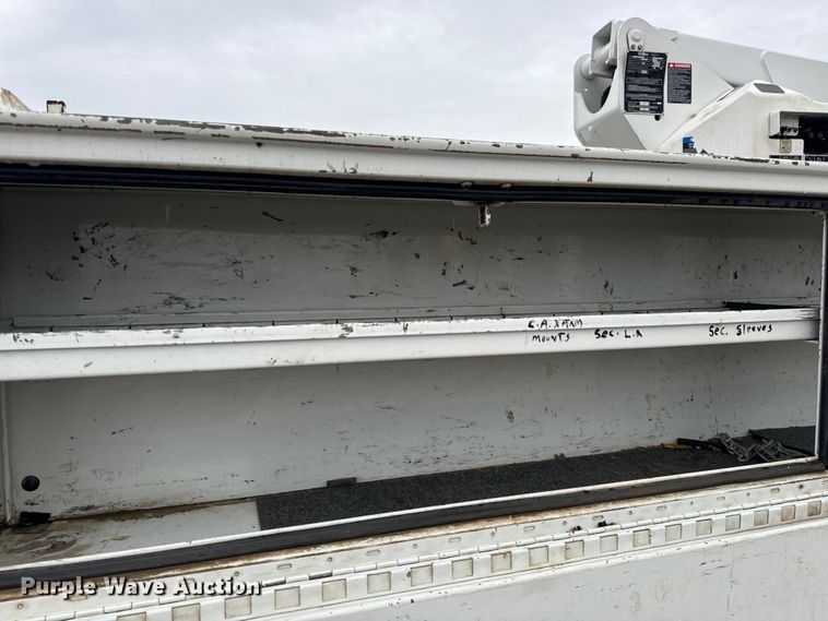 image for item OF9764 2014 Ford F550 Super Duty XL bucket truck