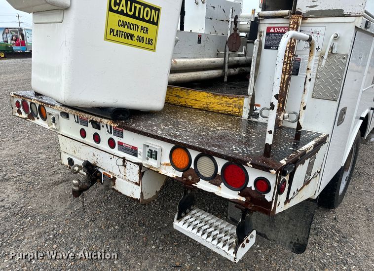 image for item OF9764 2014 Ford F550 Super Duty XL bucket truck