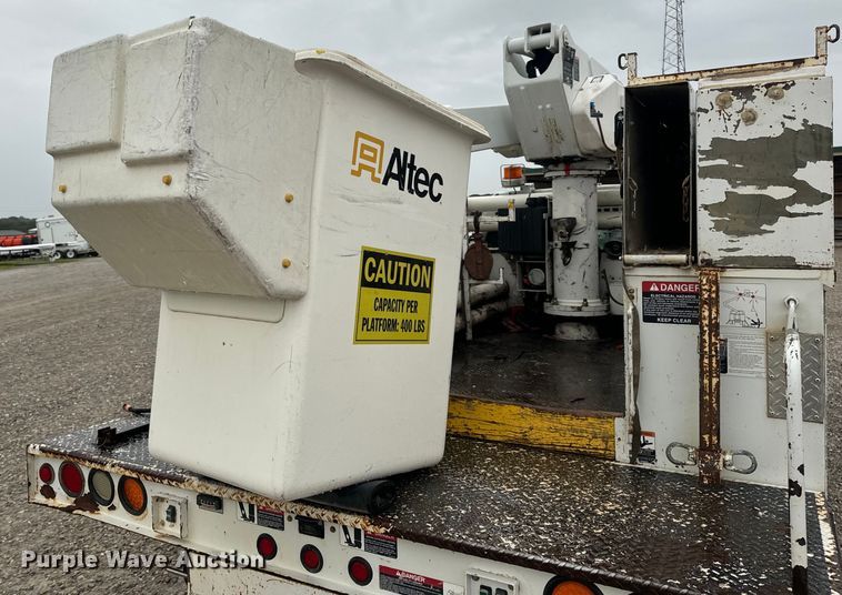 image for item OF9764 2014 Ford F550 Super Duty XL bucket truck