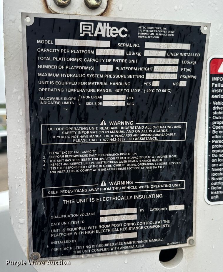 image for item OF9764 2014 Ford F550 Super Duty XL bucket truck