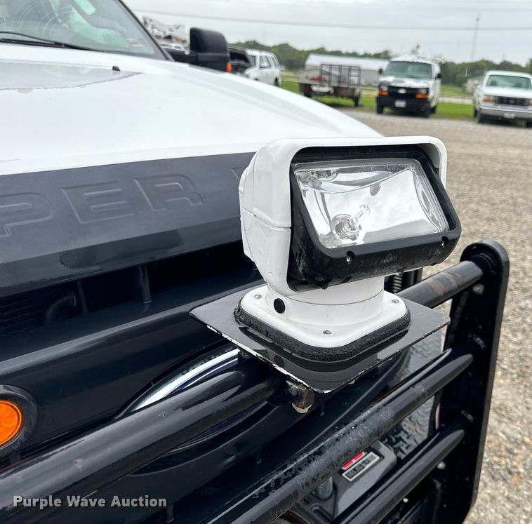 image for item OF9764 2014 Ford F550 Super Duty XL bucket truck