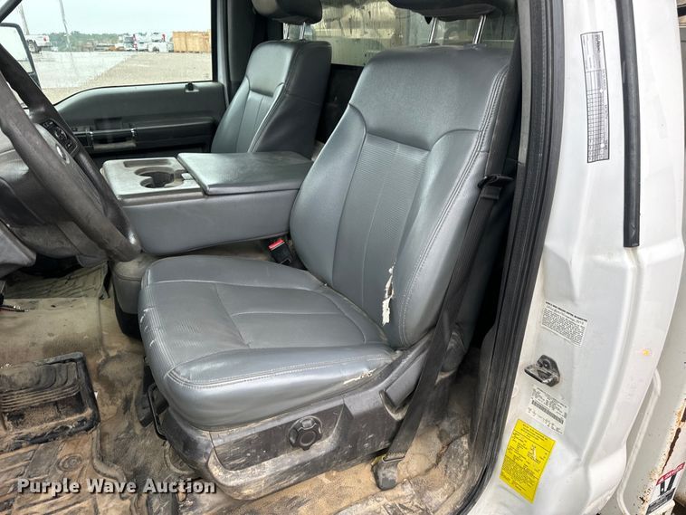 image for item OF9764 2014 Ford F550 Super Duty XL bucket truck