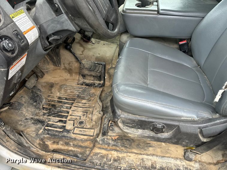 image for item OF9764 2014 Ford F550 Super Duty XL bucket truck