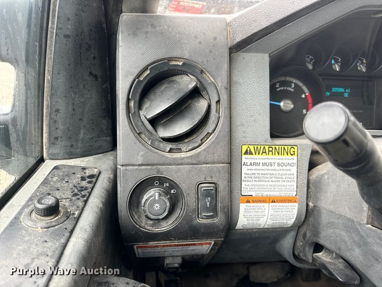 image for item OF9764 2014 Ford F550 Super Duty XL bucket truck