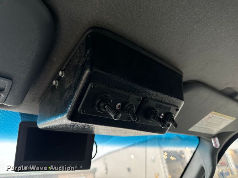 image for item OF9764 2014 Ford F550 Super Duty XL bucket truck