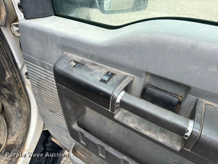 image for item OF9764 2014 Ford F550 Super Duty XL bucket truck