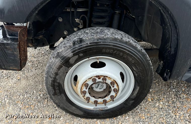image for item OF9764 2014 Ford F550 Super Duty XL bucket truck