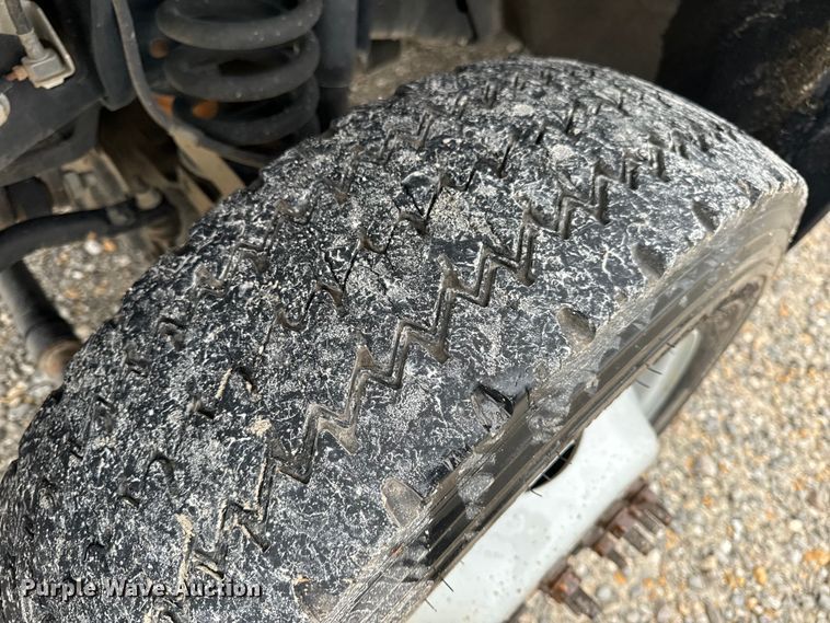 image for item OF9764 2014 Ford F550 Super Duty XL bucket truck