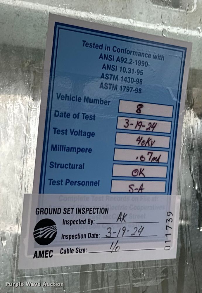 image for item OF9764 2014 Ford F550 Super Duty XL bucket truck