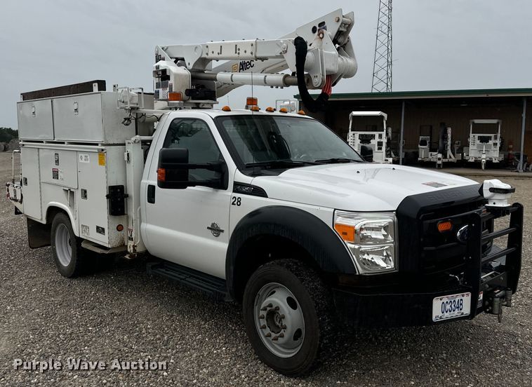 image for item OF9767 2013 Ford  F550 Super Duty XL bucket truck