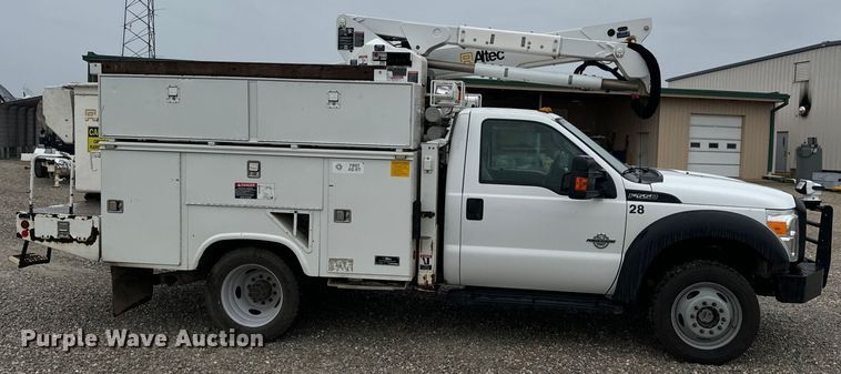image for item OF9767 2013 Ford  F550 Super Duty XL bucket truck