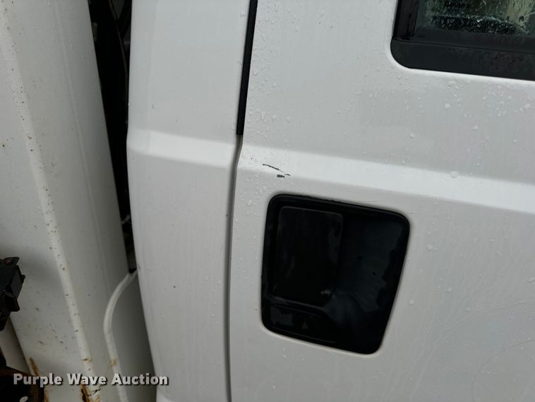 image for item OF9767 2013 Ford  F550 Super Duty XL bucket truck