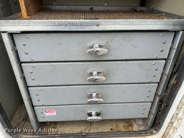 image for item OF9767 2013 Ford  F550 Super Duty XL bucket truck