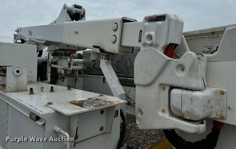 image for item OF9767 2013 Ford  F550 Super Duty XL bucket truck