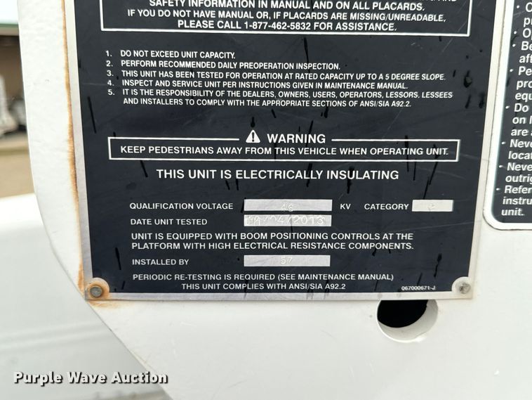 image for item OF9767 2013 Ford  F550 Super Duty XL bucket truck