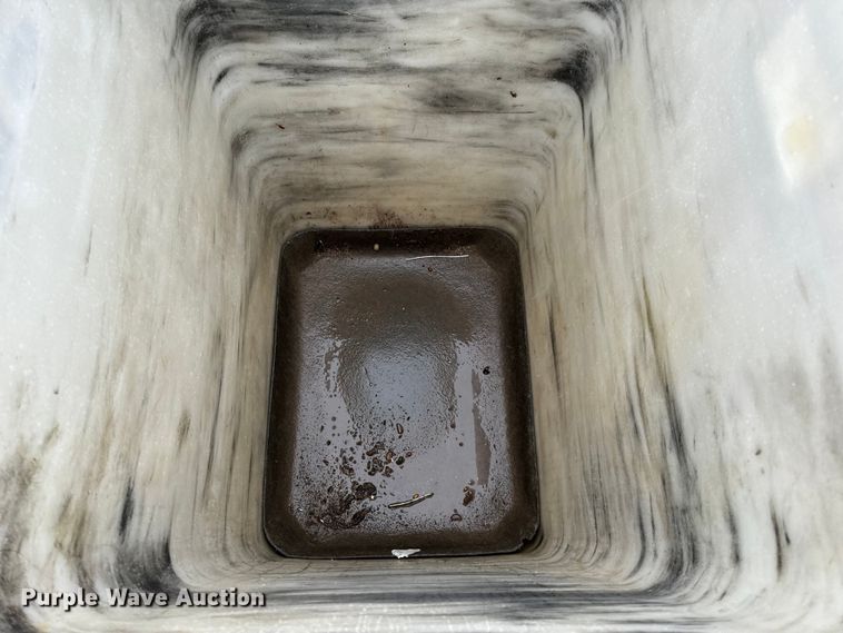 image for item OF9767 2013 Ford  F550 Super Duty XL bucket truck