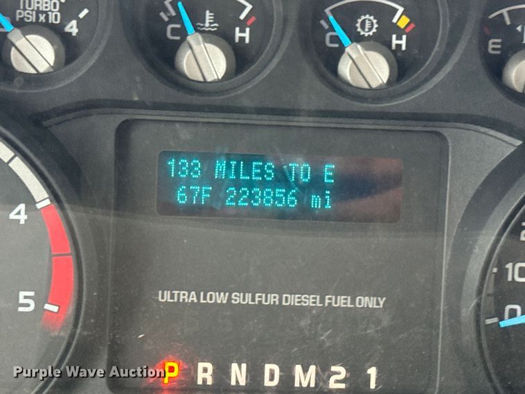 image for item OF9767 2013 Ford  F550 Super Duty XL bucket truck