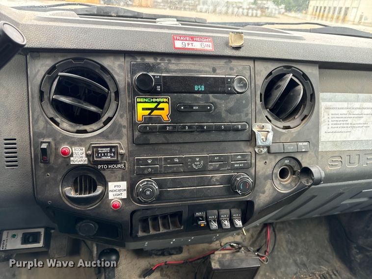 image for item OF9767 2013 Ford  F550 Super Duty XL bucket truck