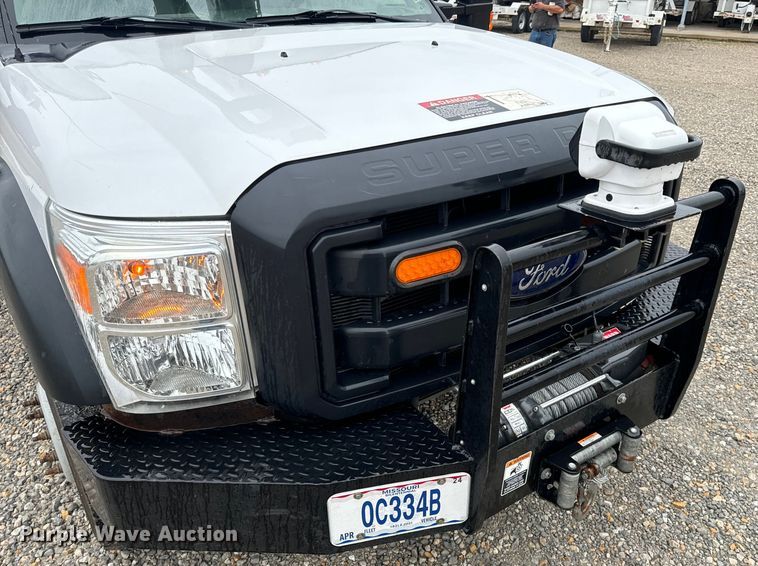 image for item OF9767 2013 Ford  F550 Super Duty XL bucket truck