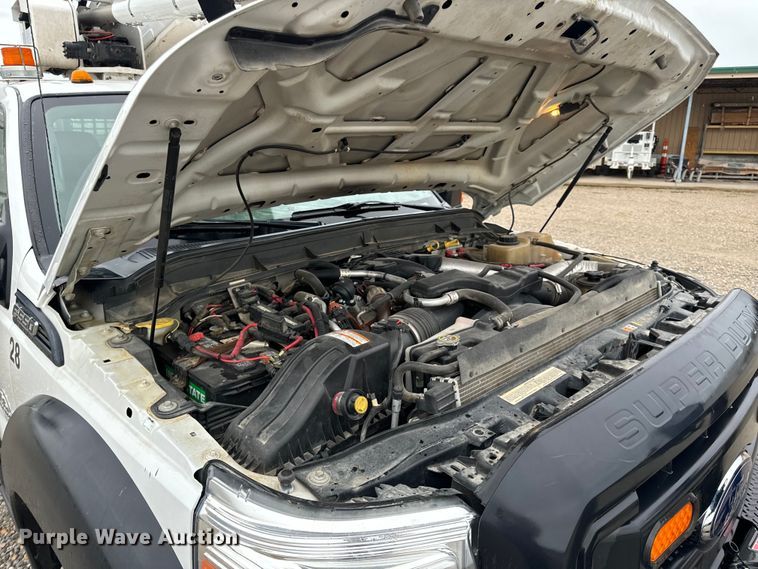 image for item OF9767 2013 Ford  F550 Super Duty XL bucket truck