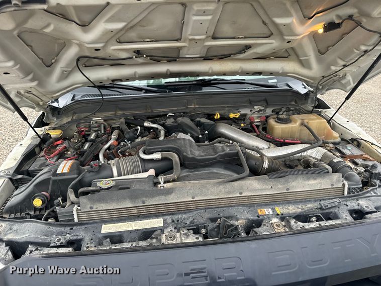 image for item OF9767 2013 Ford  F550 Super Duty XL bucket truck