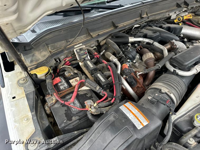 image for item OF9767 2013 Ford  F550 Super Duty XL bucket truck