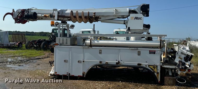 image for item OF9782 Altec DM45TR digger derrick bed