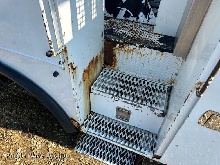 image for item OF9782 Altec DM45TR digger derrick bed