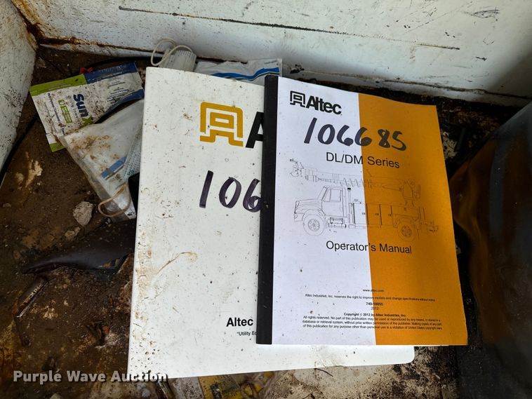 image for item OF9782 Altec DM45TR digger derrick bed