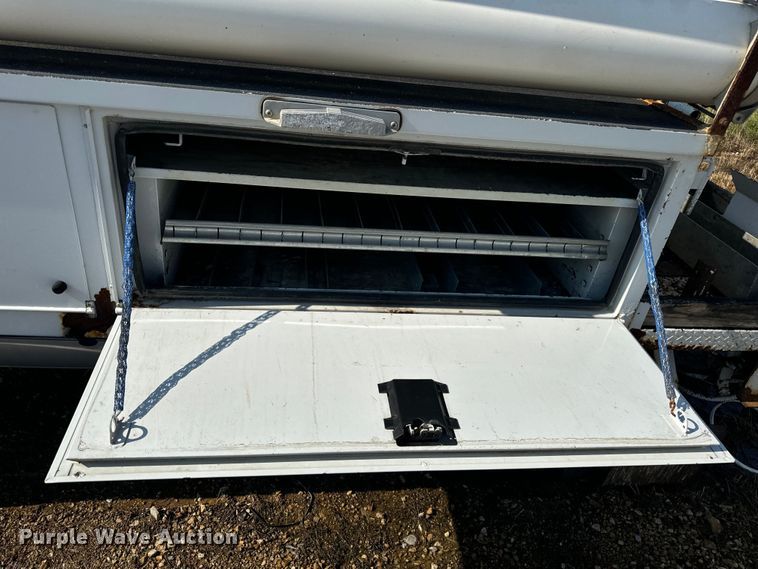 image for item OF9782 Altec DM45TR digger derrick bed