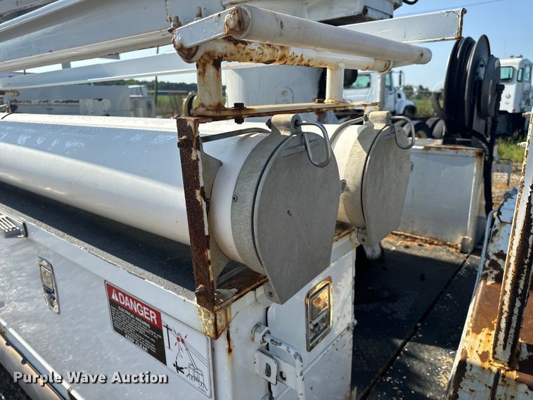 image for item OF9782 Altec DM45TR digger derrick bed