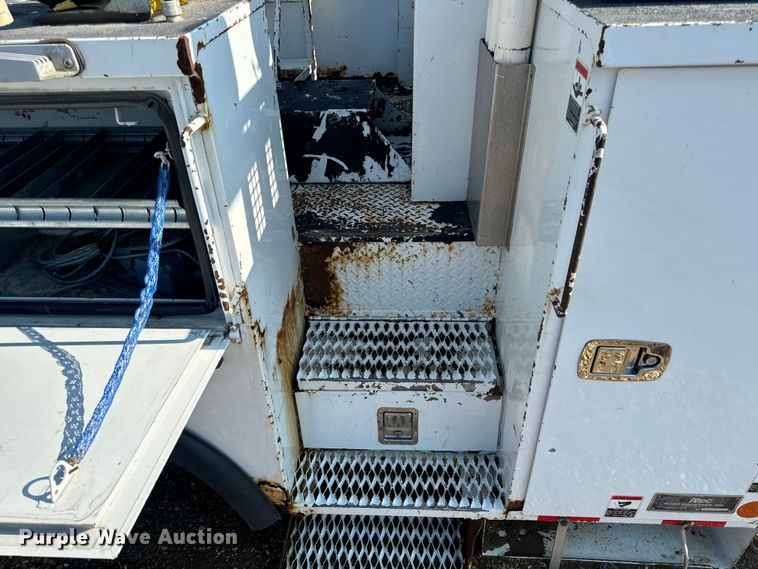 image for item OF9782 Altec DM45TR digger derrick bed