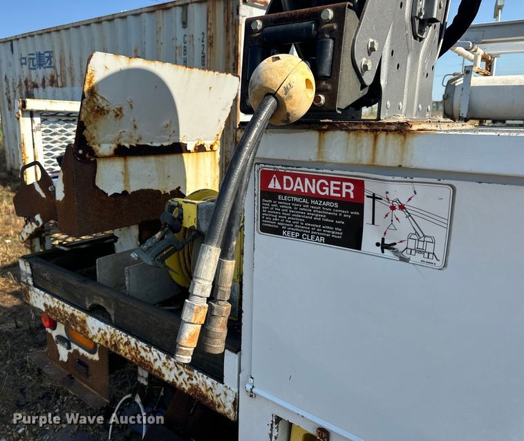 image for item OF9782 Altec DM45TR digger derrick bed