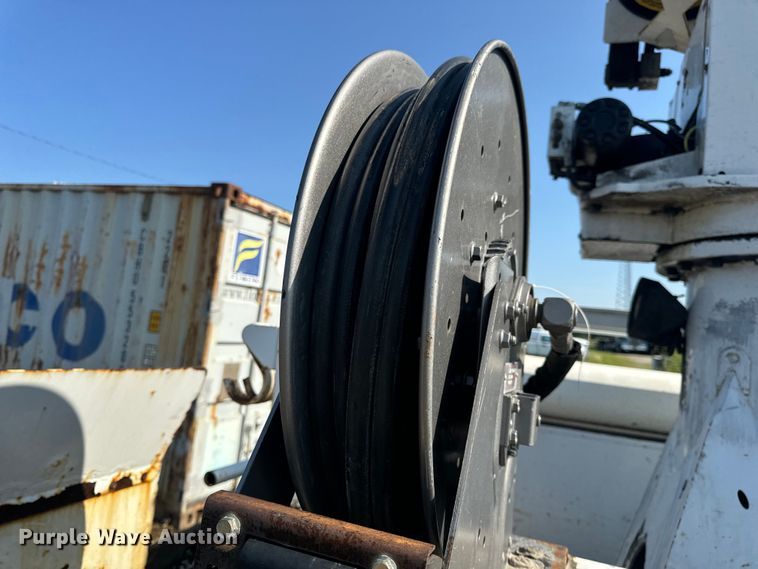 image for item OF9782 Altec DM45TR digger derrick bed