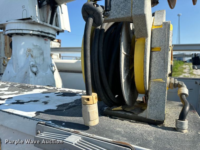 image for item OF9782 Altec DM45TR digger derrick bed