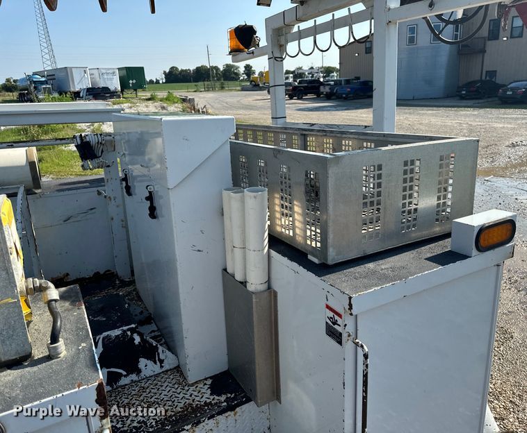 image for item OF9782 Altec DM45TR digger derrick bed