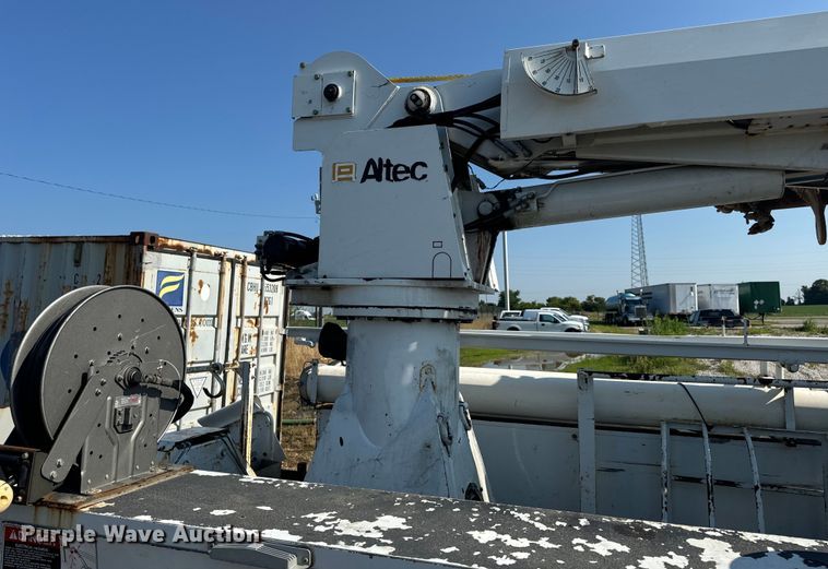 image for item OF9782 Altec DM45TR digger derrick bed
