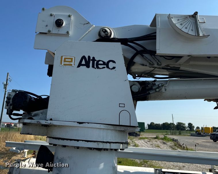 image for item OF9782 Altec DM45TR digger derrick bed
