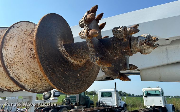 image for item OF9782 Altec DM45TR digger derrick bed