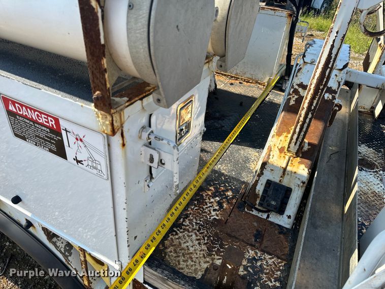 image for item OF9782 Altec DM45TR digger derrick bed