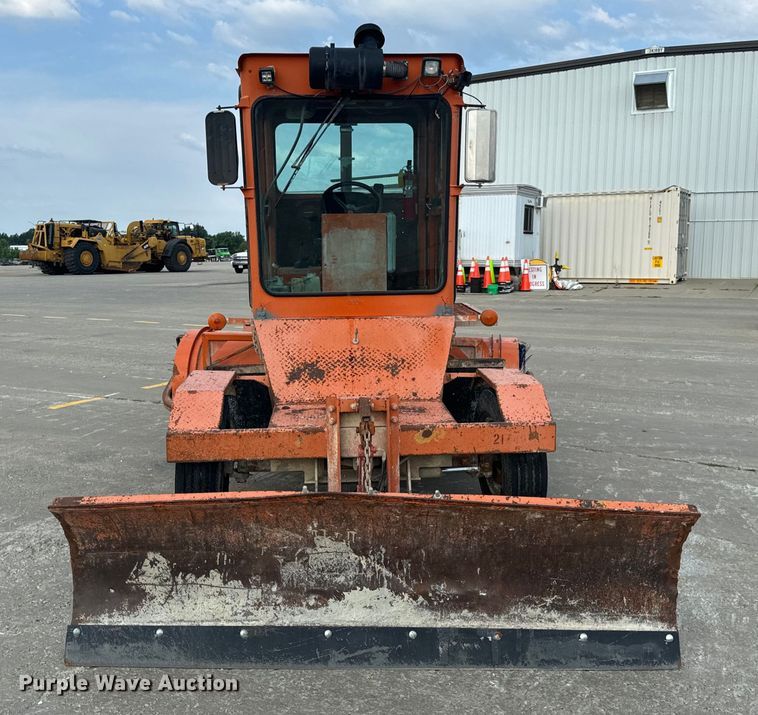 image for item OF9787 2005 Broce RJ350 broom